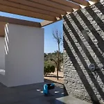 Vila Elesia Santa Maria (Paros)