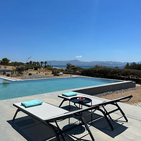 Elesia * Santa Maria (Paros)