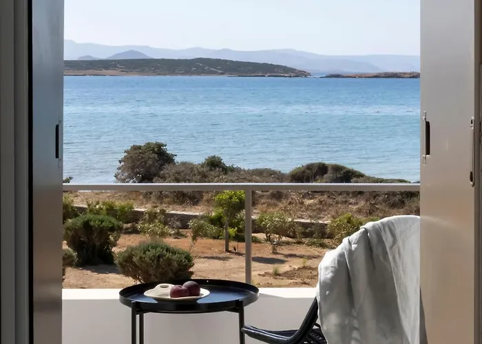 Big Blue Santa Maria (Paros)